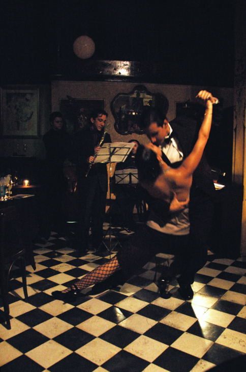 Intimate Tango
